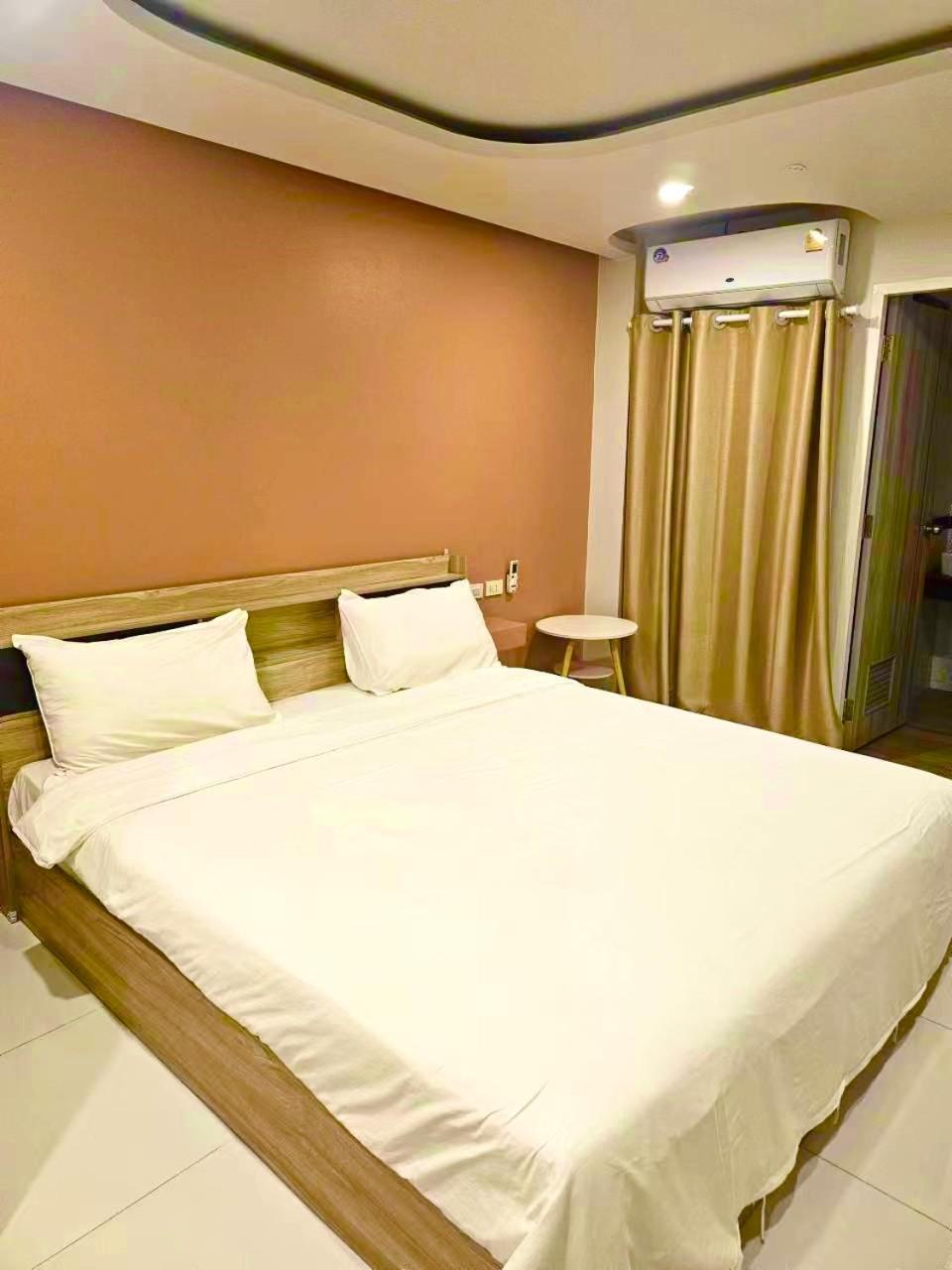 The Nice Patong Exterior foto
