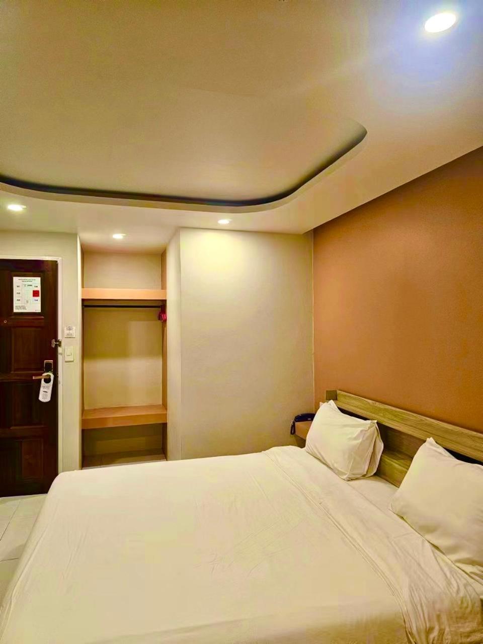 The Nice Patong Exterior foto